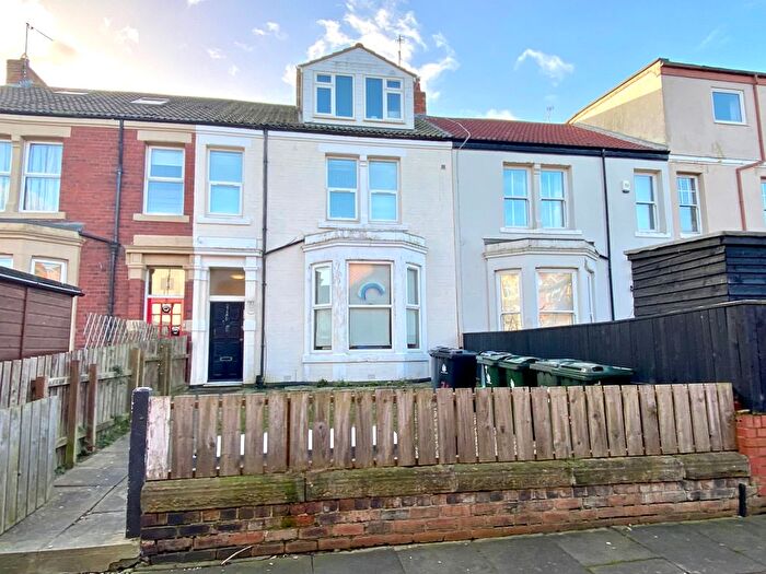 2 Bedroom Flat To Rent In Esplanade Avenue, Whitley Bay, NE26