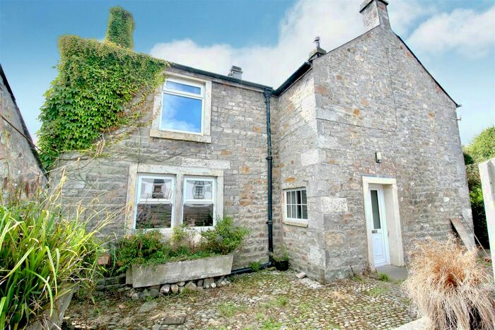 4 Bedroom Semi-Detached House For Sale In Tarnwater Lane, Ashton With Stodday, Lancaster, LA2