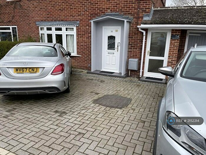 Studio To Rent In Priestwood, Bracknell, RG42