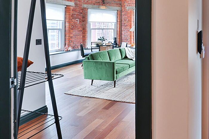 2 Bedroom Flat To Rent In The James, Manchester, M4