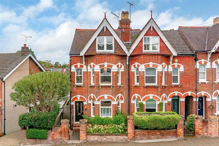 5 Bedroom Property For Sale In Hurst Road, Horsham, RH12