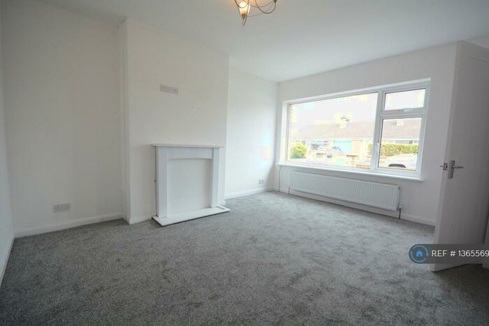 3 Bedroom End Of Terrace House To Rent In Waddington Road, Lytham St. Annes, FY8