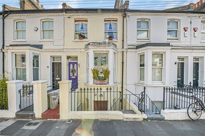 1 Bedroom Flat For Sale In Hannell Road, London, SW6