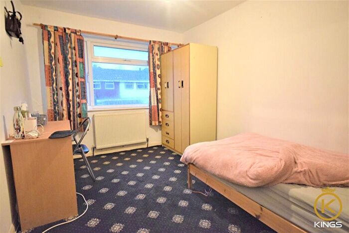 4 Bedroom Terraced House To Rent In Guildford Park Avenue, Guildford, GU2