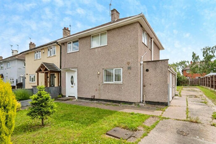 3 Bedroom Semi Detached House For Sale In Chalmers Drive, Clay Lane, Doncaster, DN2