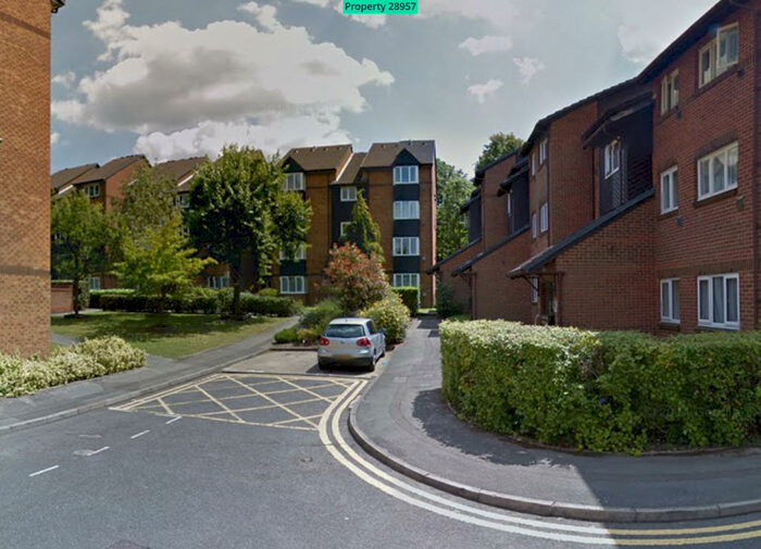 Studio To Rent In Godwyn House, Saxon Close, Surbiton, KT6