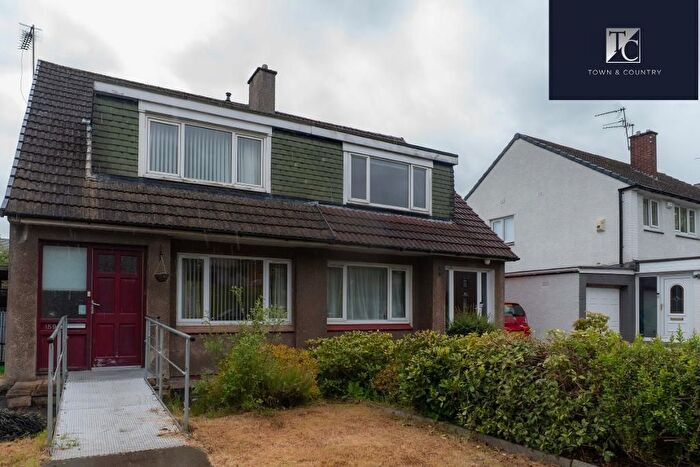 3 Bedroom Semi-Detached House For Sale In Muirside Avenue, Kirkintilloch, G66