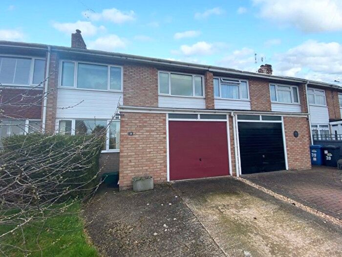 3 Bedroom Terraced House To Rent In The Glebe, Blackwater, Camberley, GU17