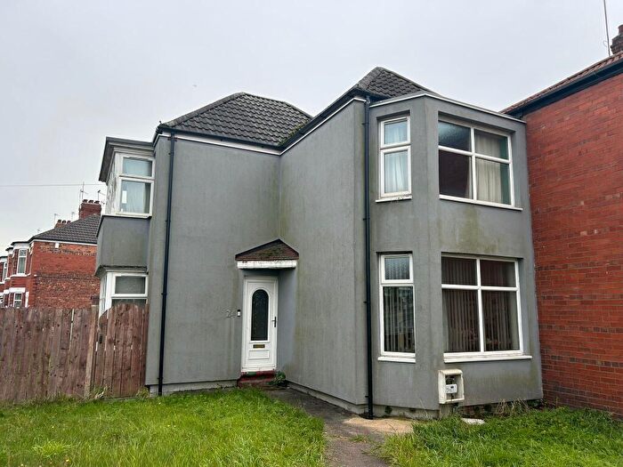 2 Bedroom End Of Terrace House For Sale In County Road South, Hull, HU5
