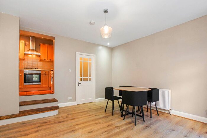 1 Bedroom Flat To Rent In Well Street, South Hackney, E9