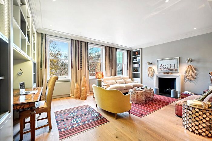 3 Bedroom Flat To Rent In Cadogan Gardens, London, SW3