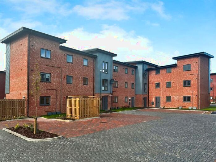 1 Bedroom Apartment To Rent In Oakhurst Village, Newman Square, Shirley, B90