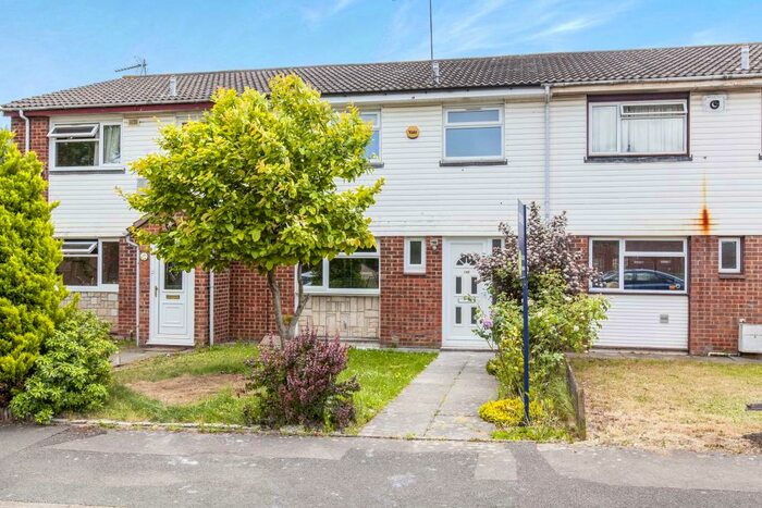 3 Bedroom Terraced House To Rent In Goldsworthy Way, Slough, SL1
