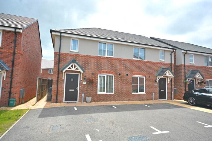 3 Bedroom Semi Detached House For Sale In Azure Close, Ashlawn Rise, CV22