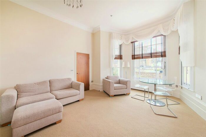2 Bedroom Flat To Rent In Warwick Avenue, London, W9