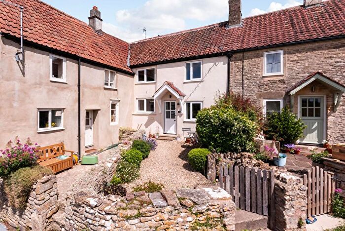 2 Bedroom Property To Rent In Sheepfair Lane, Marshfield, Chippenham, SN14