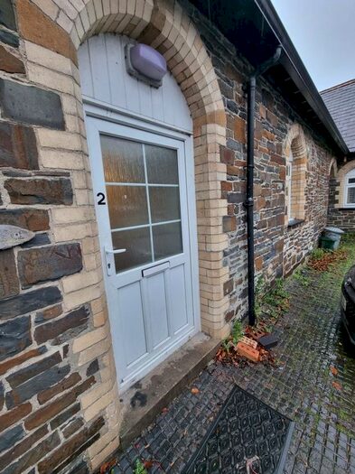 2 Bedroom Bungalow To Rent In Llanfarian, Aberystwyth, SY23