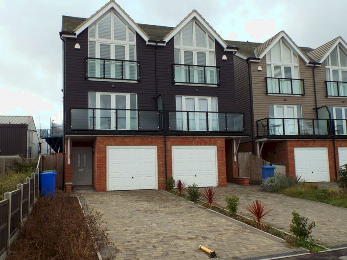 3 Bedroom House To Rent In Seaview Mews, Leysdown, ME12