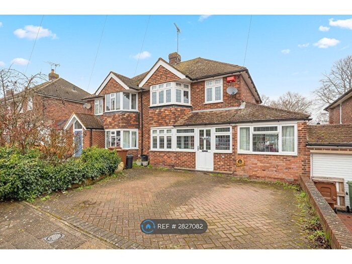 4 Bedroom Semi Detached House To Rent In Chatsworth Drive, Rochester, ME2