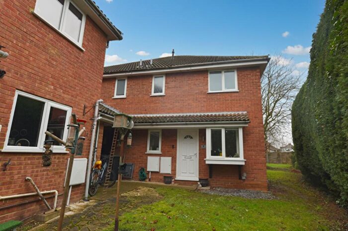 1 Bedroom Cluster House For Sale In Heron Close, Biggleswade, SG18