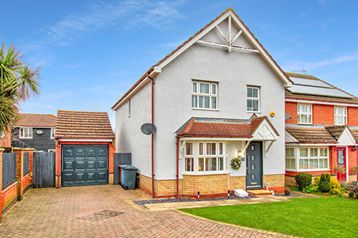 4 Bedroom Detached House For Sale In Brimstone Road, Ipswich, IP8