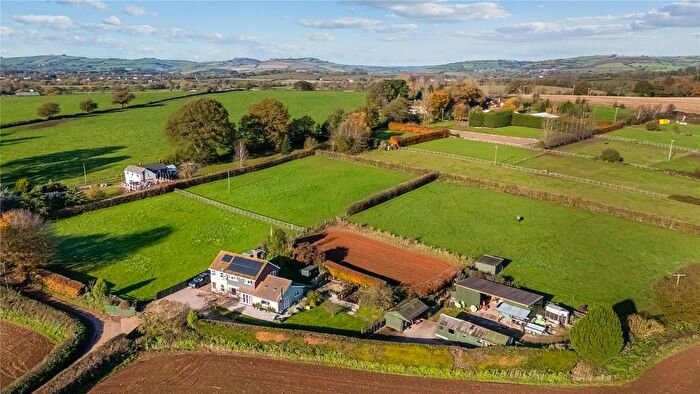 4 Bedroom Detached House For Sale In Poltimore, Exeter, EX4