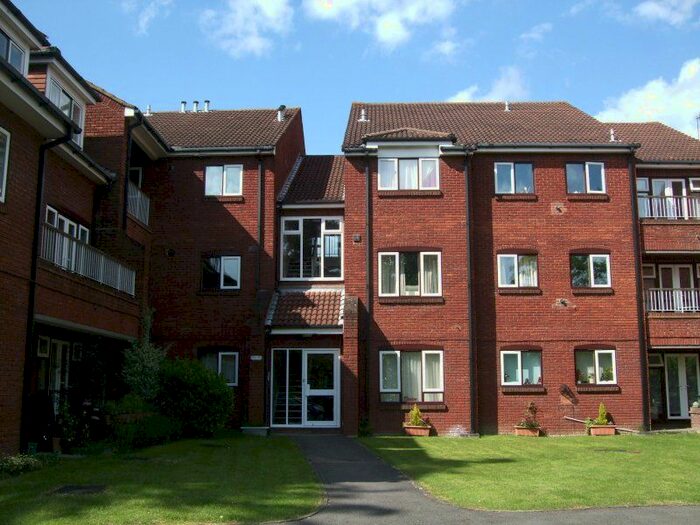 1 Bedroom Flat To Rent In Langley Road, Watford, WD17