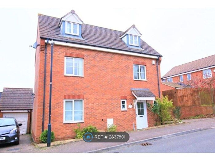 5 Bedroom Detached House To Rent In Farnborough Avenue, Rugby, CV22