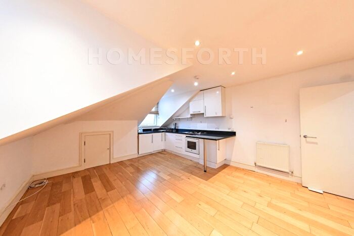 1 Bedroom Flat To Rent In Brondesbury Road, Queens Park, NW6