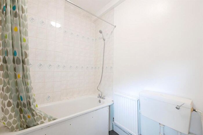 2 Bedroom Apartment To Rent In Hornsey Chambers, Southwold Road, Clapton, E5