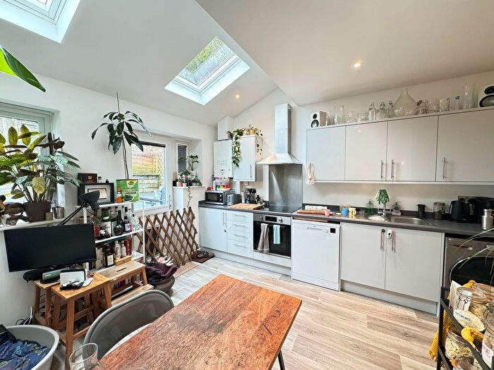 2 Bedroom Flat To Rent In John Street, St. Werburghs, BS2