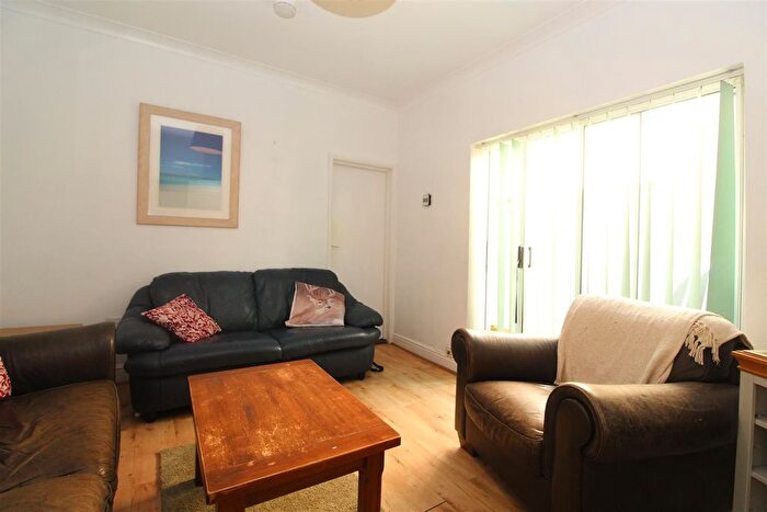 5 Bedroom Property To Rent In Whitchurch Road, Cardiff, CF14