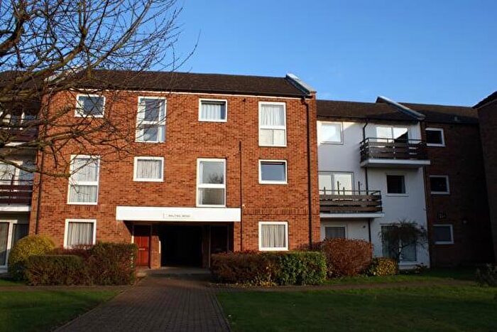 2 Bedroom Apartment To Rent In Malting Mead, Endymion Road, Hatfield, AL10