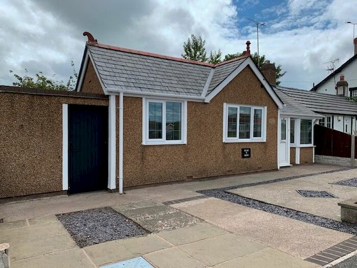 2 Bedroom Cottage To Rent In 165 Victoria Road, Prestatyn LL19