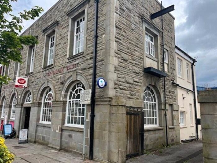 1 Bedroom Flat To Rent In Woodfield Street, Morriston, Swansea, SA6