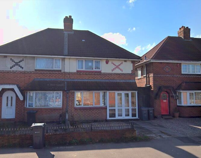 3 Bedroom Semi-Detached House To Rent In Dyas Road, Great Barr, B44
