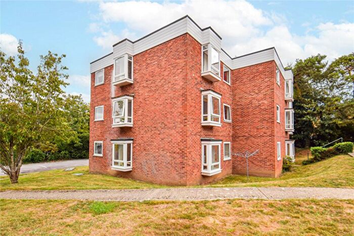 2 Bedroom Apartment To Rent In Firgrove Court, Hungerford, Berkshire, RG17