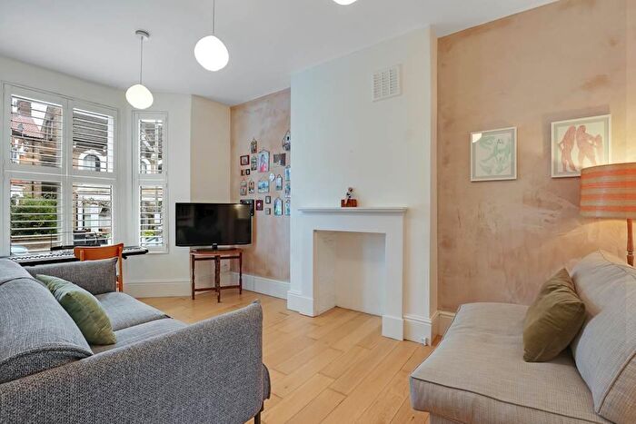 2 Bedroom Flat For Sale In Padua Road, Penge, SE20