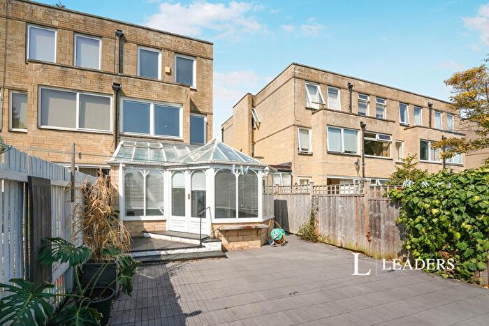 4 Bedroom House To Rent In East Approach Drive, Cheltenham, Gloucestershire, GL52
