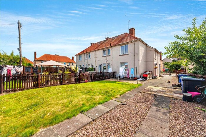 3 Bedroom Flat For Sale In Gibraltar Gardens, Dalkeith, Midlothian, EH22