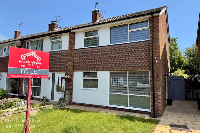 3 Bedroom End Of Terrace House To Rent In Vicarage Close, St. Annes, FY8