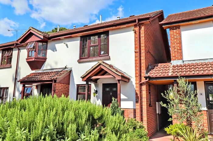 2 Bedroom End Of Terrace House For Sale In Stanley Gardens, Walton-On-Thames, Surrey, KT12