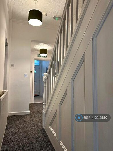 5 Bedroom Semi-Detached House To Rent In Wilton Road, Birkenhead, CH42
