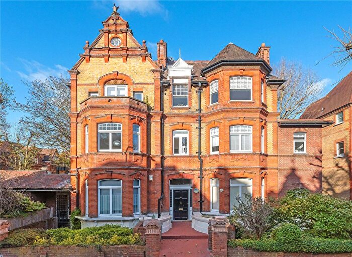 2 Bedroom Maisonette For Sale In Eton Avenue, Belsize Park, London, NW3