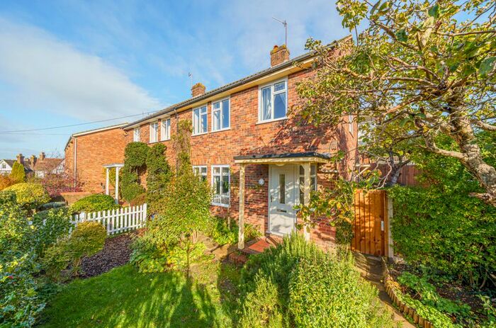 3 Bedroom Semi-Detached House To Rent In Baillie Road, Guildford, GU1