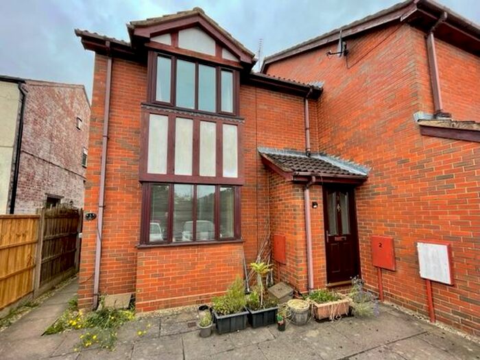 2 Bedroom Apartment To Rent In St. Johns Road, Stourport-On-Severn, DY13