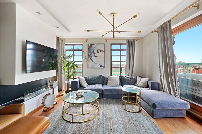 3 Bedroom Flat To Rent In Dorset House, Gloucester Place, NW1