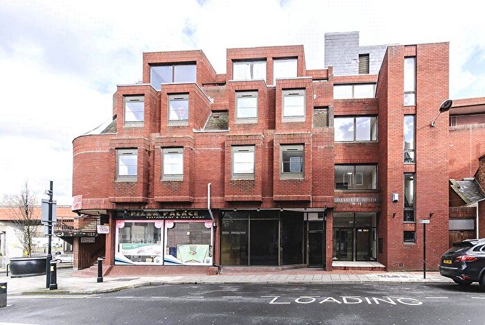 2 Bedroom Flat To Rent In Oxford Road East, Windsor, Berkshire, SL4