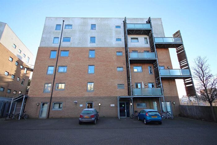 2 Bedroom Flat To Rent In Bailey House, Rustat Avenue, CB1