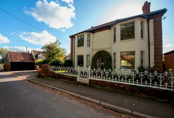 4 Bedroom Detached House For Sale In Ufford, IP13